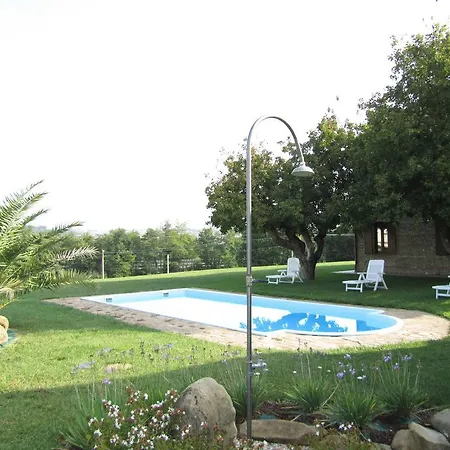 Agriturismo La Vecchia Fonte *